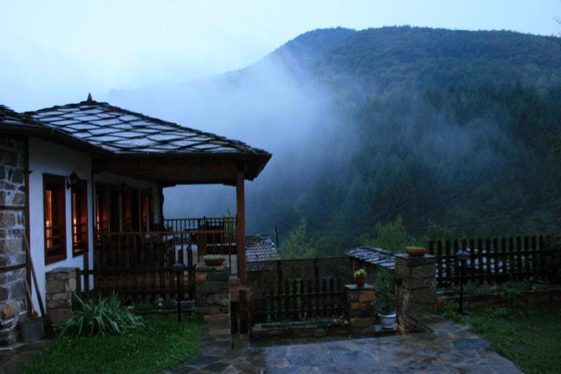 Complex Kosovo Houses Eksteriør bilde