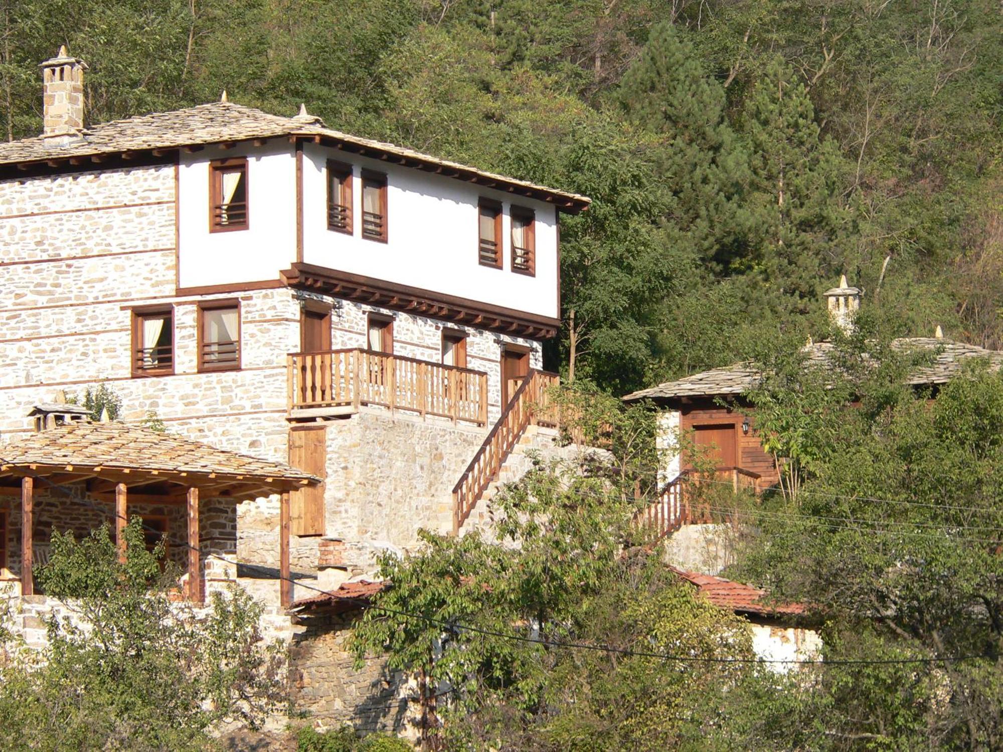 Complex Kosovo Houses Eksteriør bilde